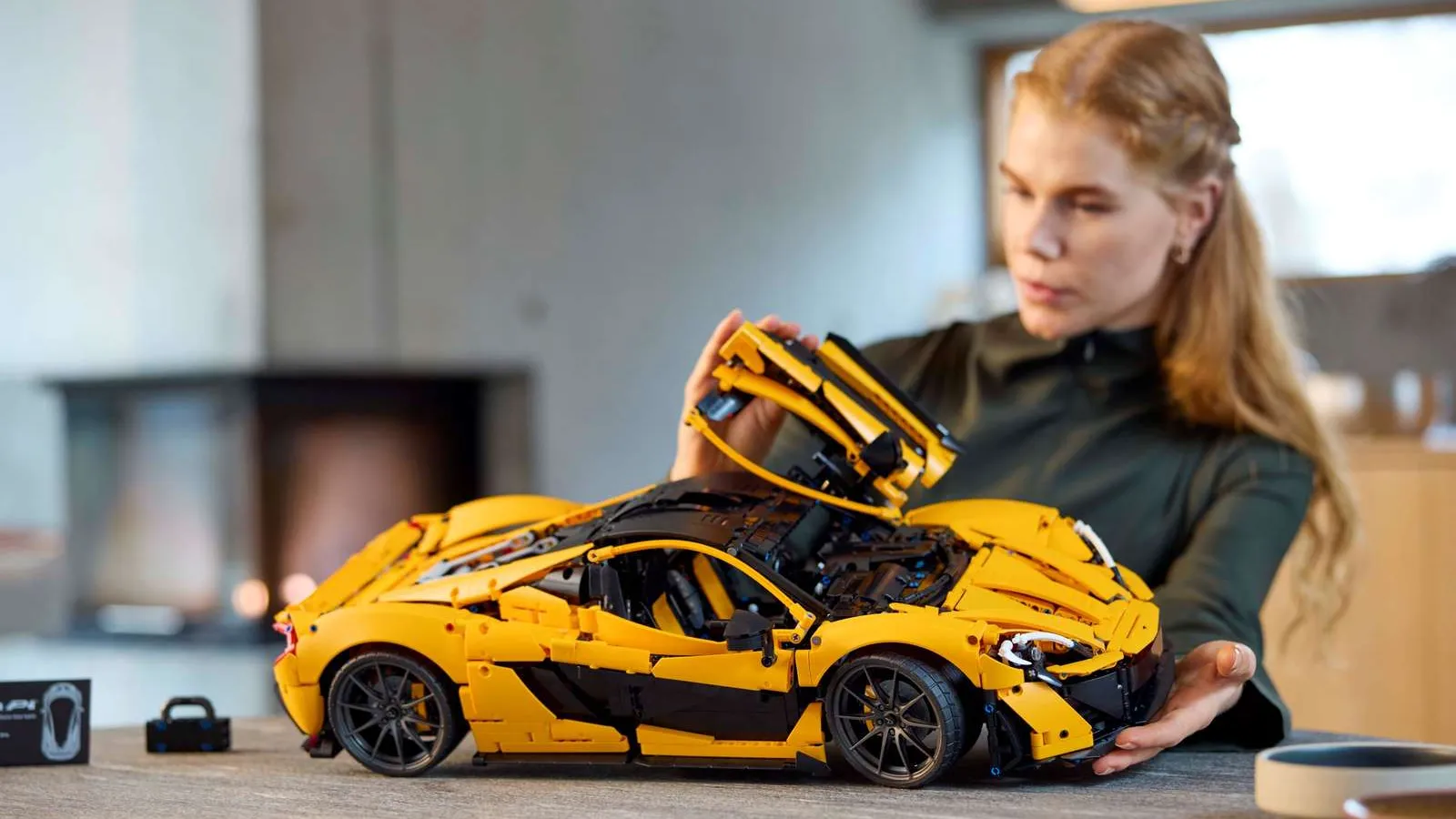 LEGO Technic McLaren P1