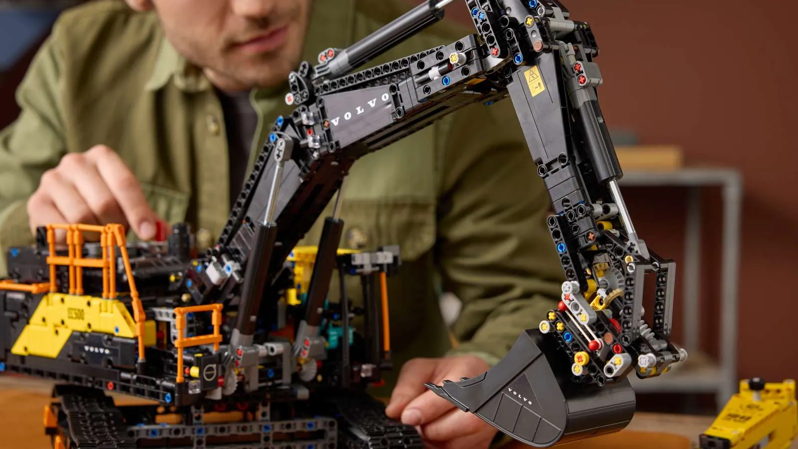 LEGO Volvo Hybrid Excavator